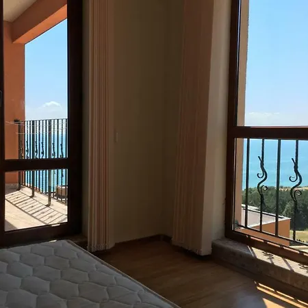 Sea Fort Club, Fort Noks Apartment *